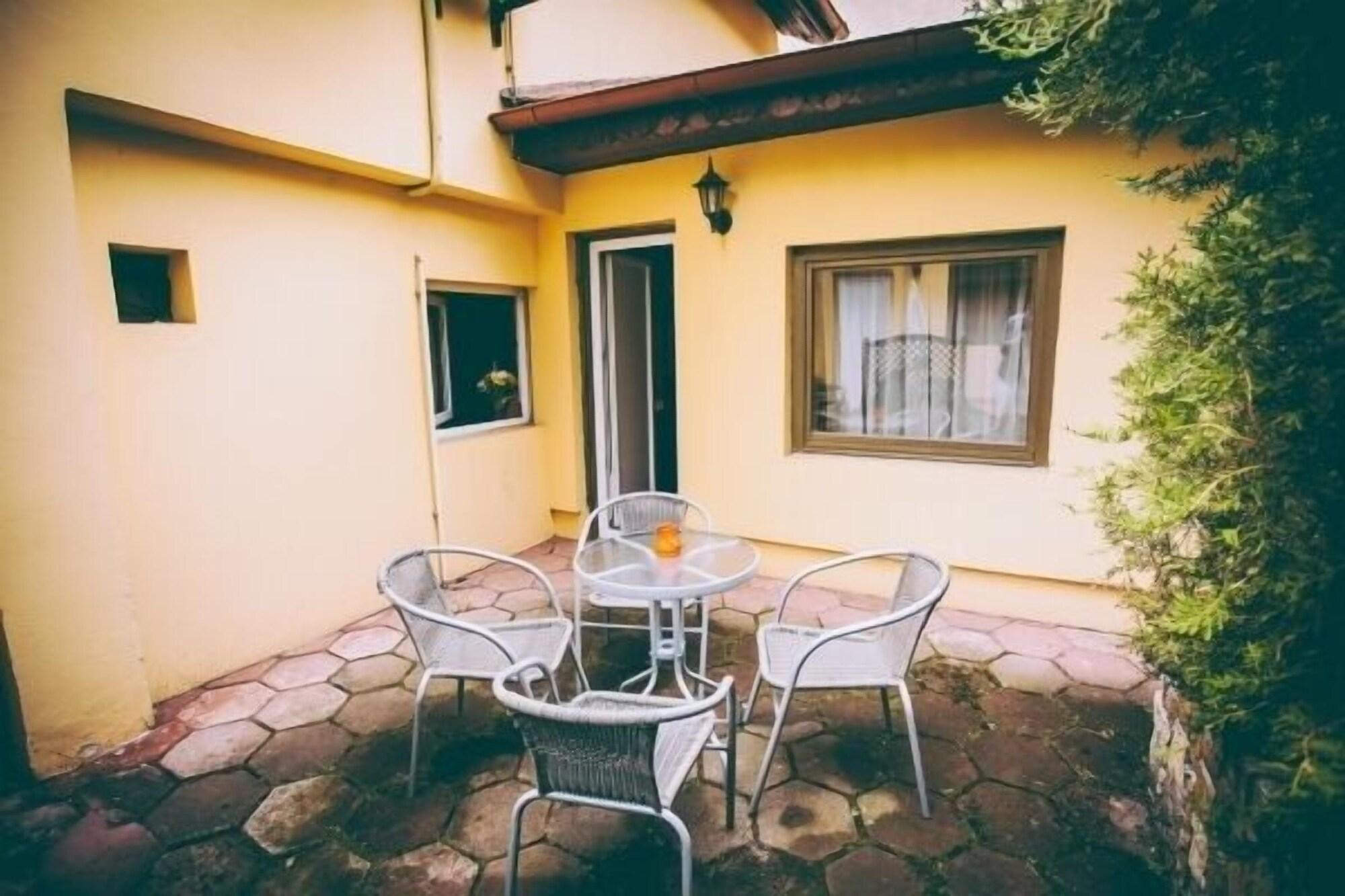 Deja Vu Guesthouse Kolozsvár Kültér fotó