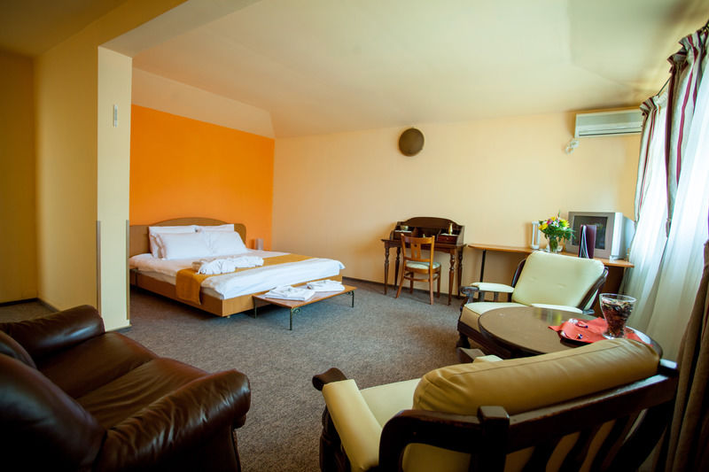 Deja Vu Guesthouse Kolozsvár Kültér fotó