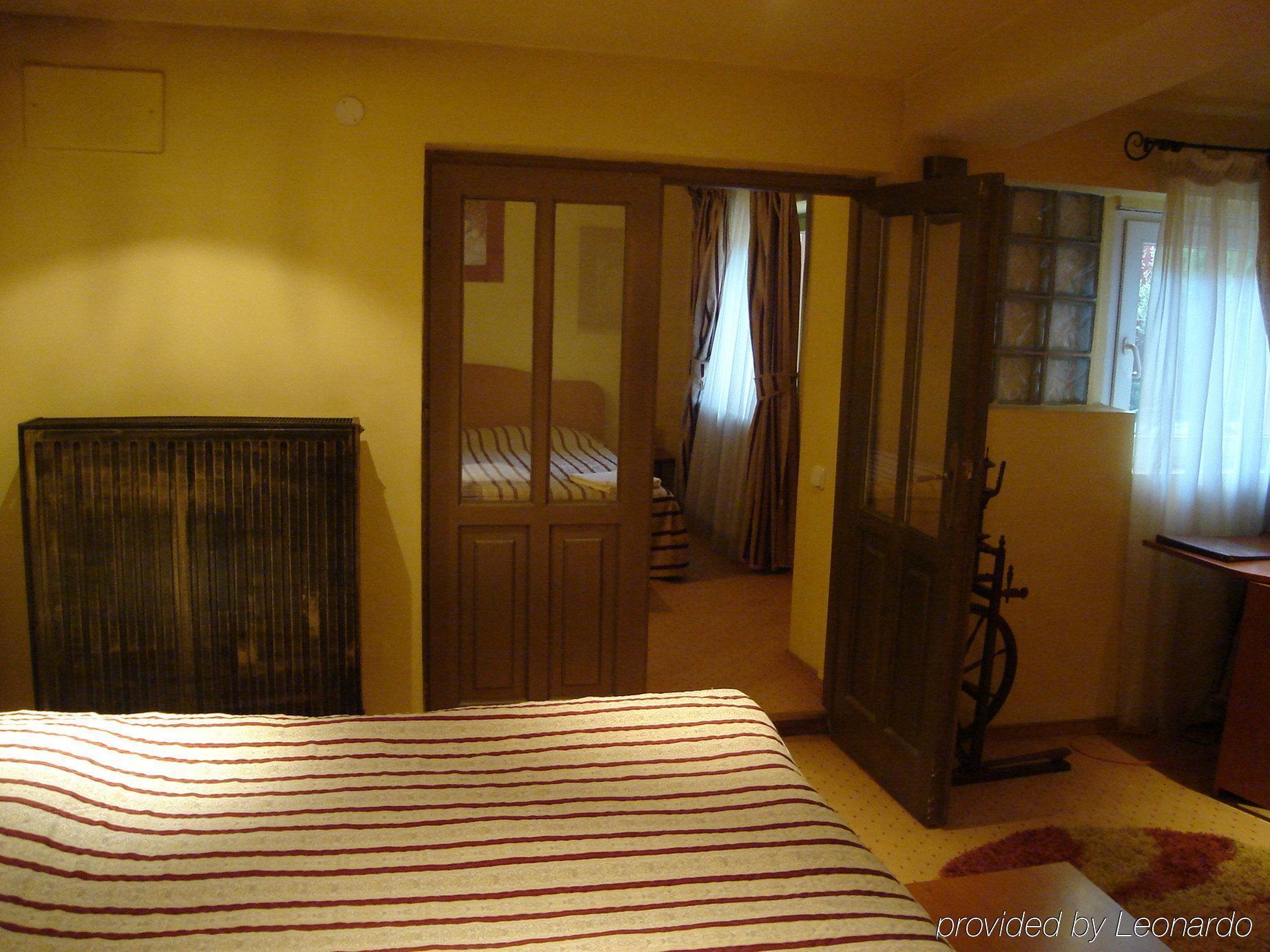 Deja Vu Guesthouse Kolozsvár Szoba fotó